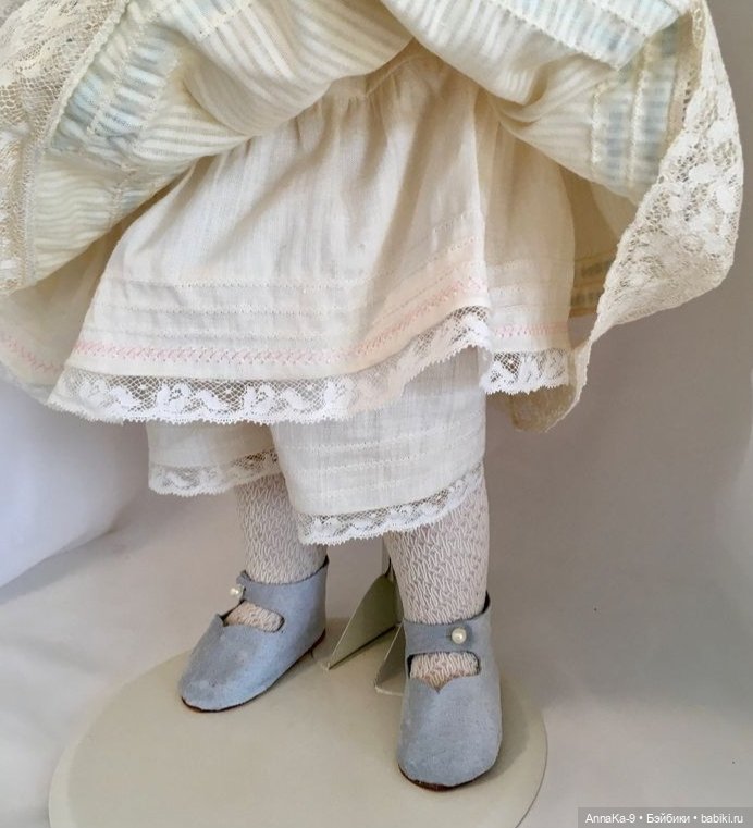Нижнее бельё антикварных кукол