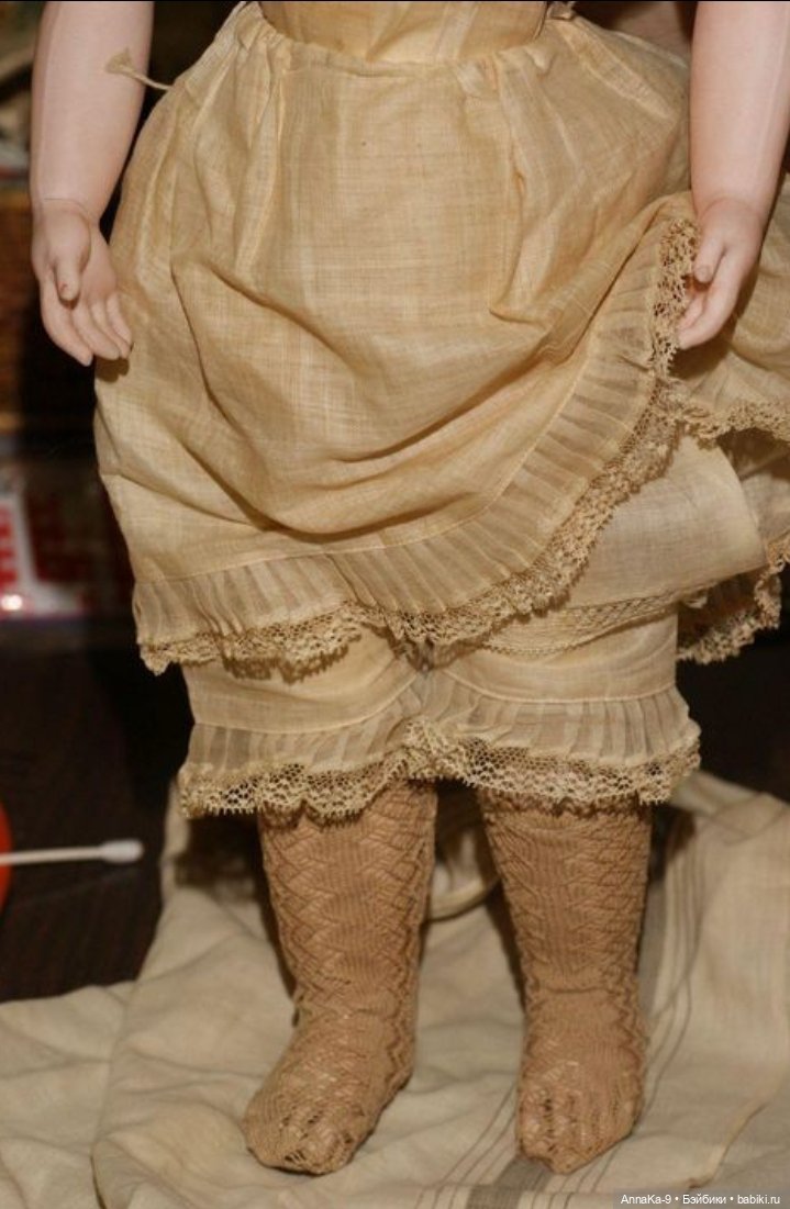 Нижнее бельё антикварных кукол