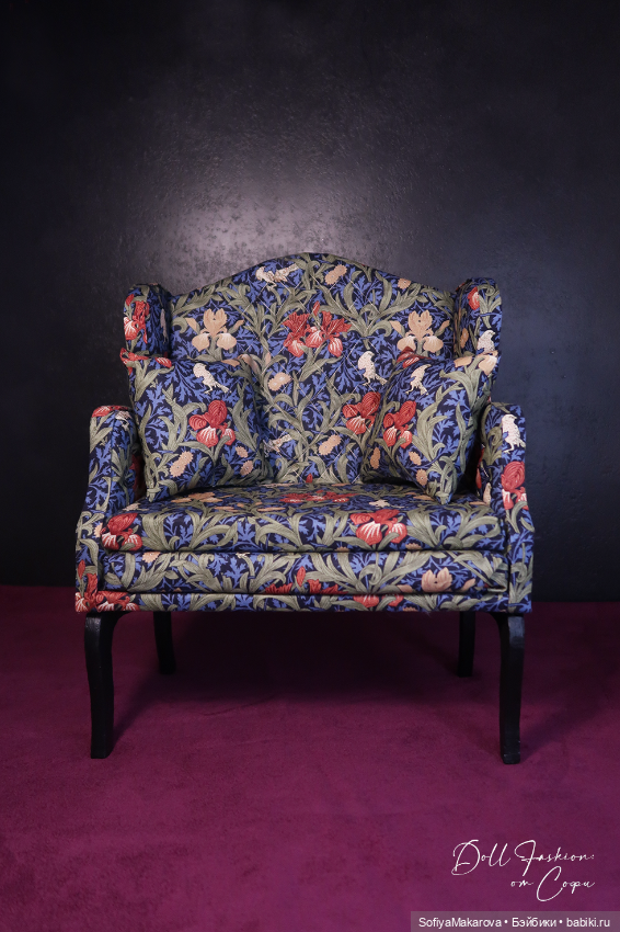 Винтажные кресла и диваны для кукол