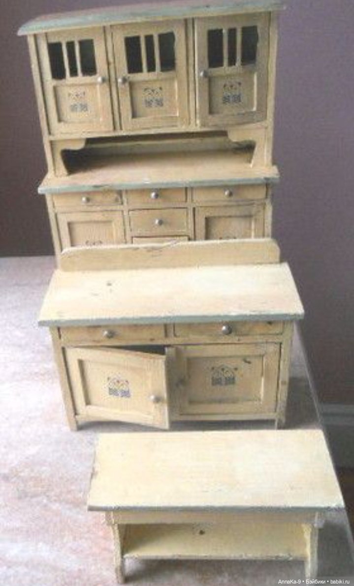 Антикварная кукольная мебель в стиле Арт Деко