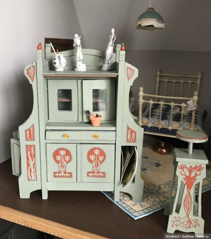 Антикварная кукольная мебель в стиле Арт Деко (фото 8)
