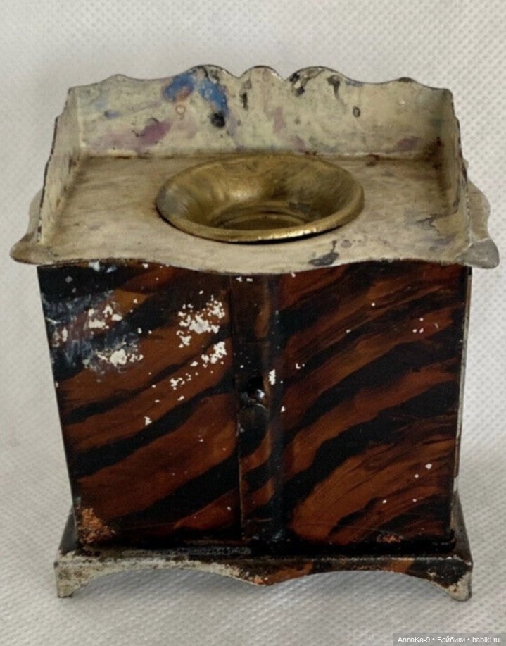 Rock & Graner антикварная кукольная мебель из металла