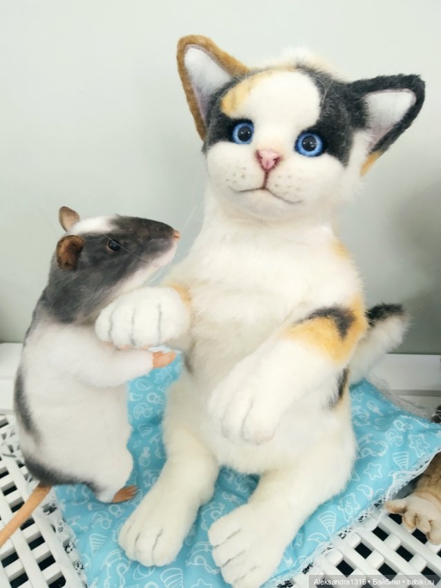 Ну что,на дерсерт😋 — Выставки кукол и мишек Тедди: фоторепортажи