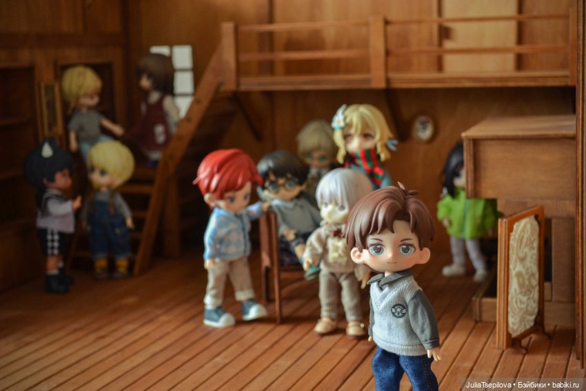 Мелкая компания — Коллекции шарнирных