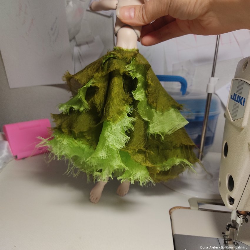 Шелковое платье — Одежда и обувь для кукол своими руками: фото (фото 4)