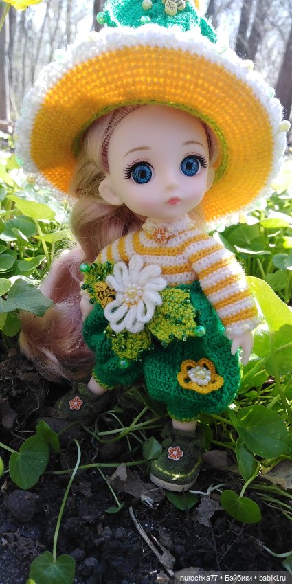 Цветочная Гномочка в весеннем лесу