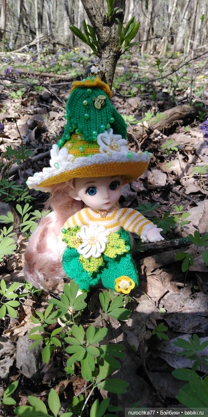 Цветочная Гномочка в весеннем лесу