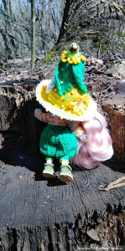 Цветочная Гномочка в весеннем лесу