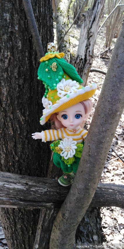 Цветочная Гномочка в весеннем лесу