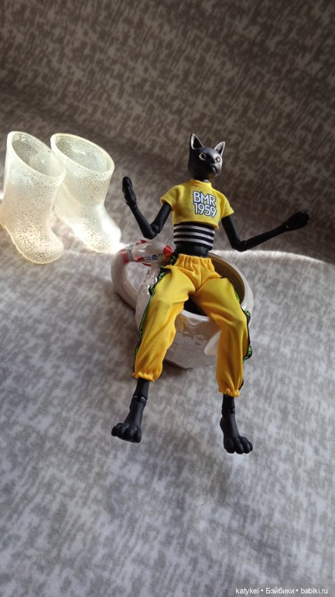 Кот и Кит. Космические сапоги (12 апреля)