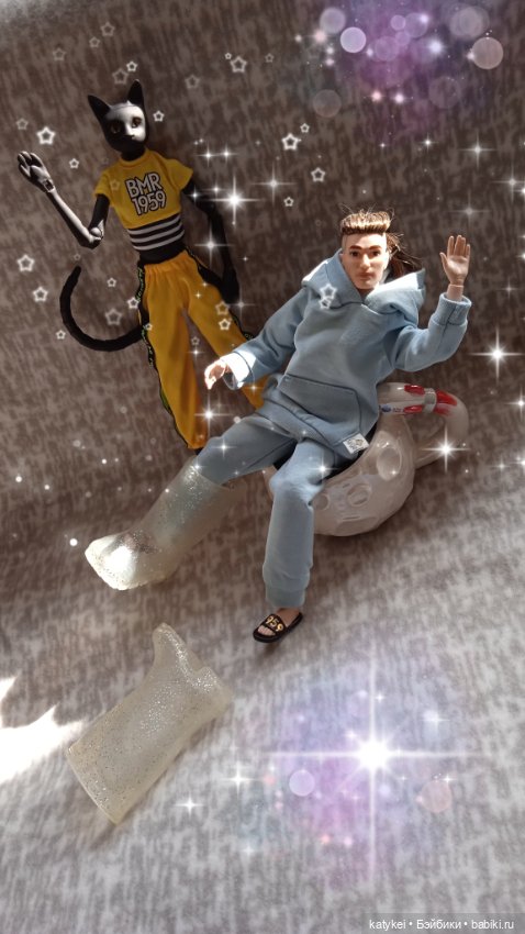 Кот и Кит. Космические сапоги (12 апреля)