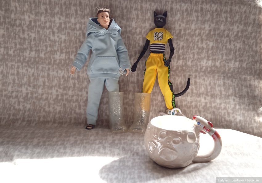 Кот и Кит. Космические сапоги (12 апреля)