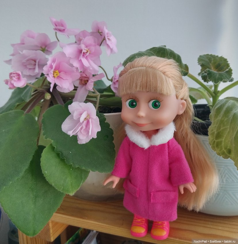 Маша-цветочница — Куклы Маша и Медведь (Simba): Маша в кармашке