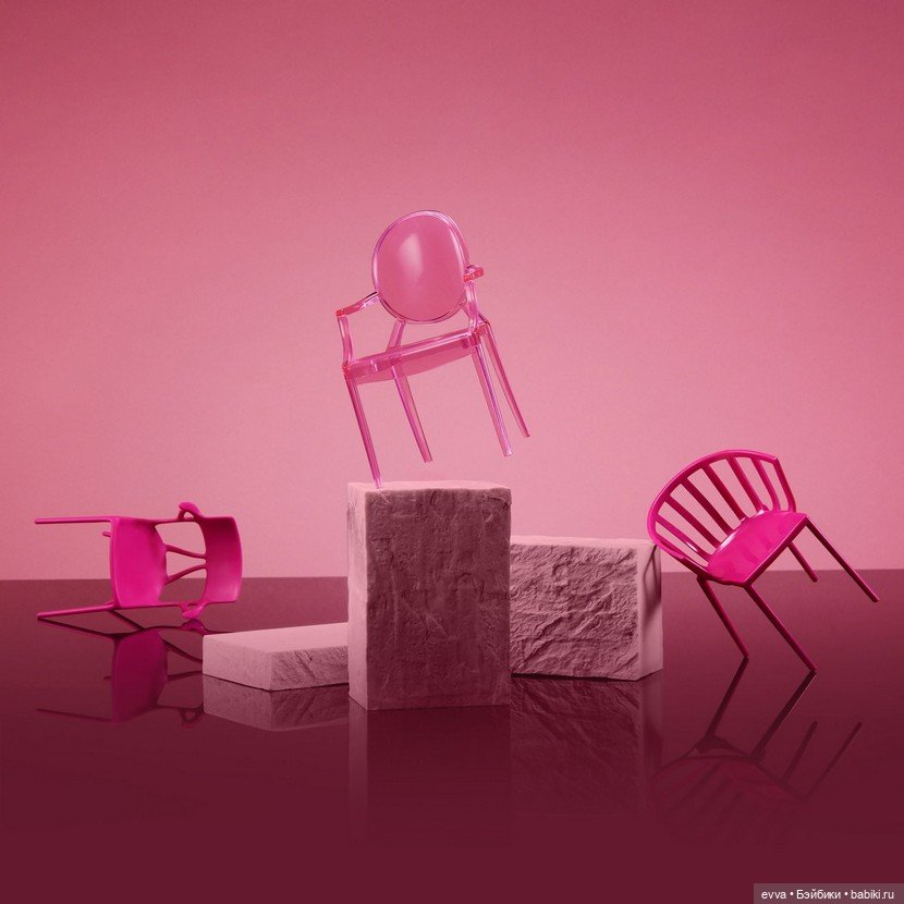 Набор из 5 стульев для Барби в коллаборации Барби X Kartell (фото 4)