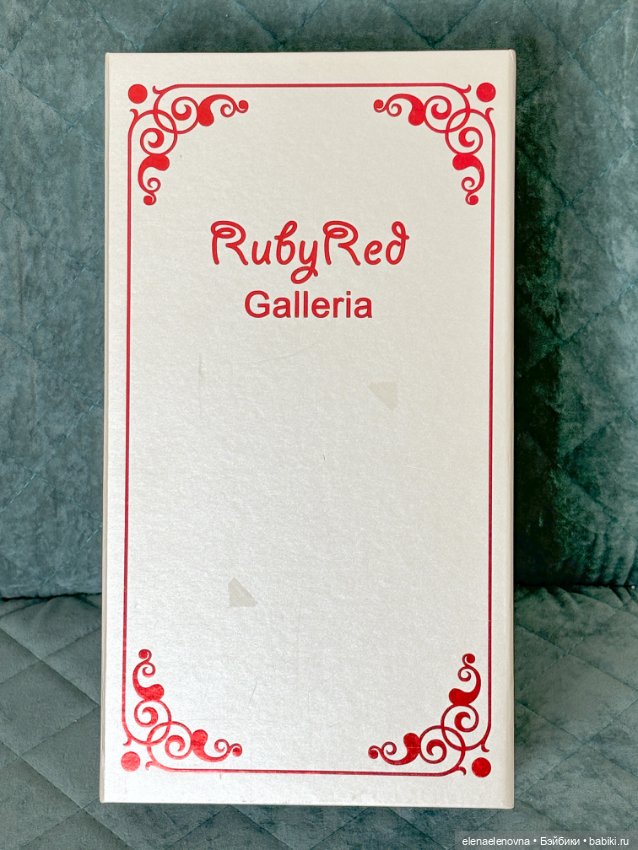 RubyRed Galleria переосмысливает одну из классических модных кукол - Bleuette