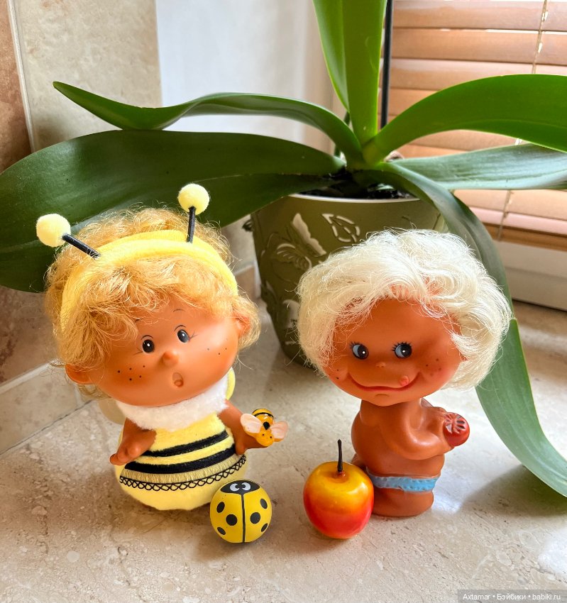 Яблочный лунатик 🍎 и божья коровка 🐞 в гостях у шмеля 🐝 (фото 7)