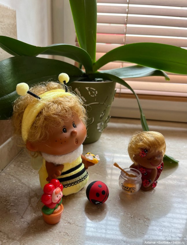 Яблочный лунатик 🍎 и божья коровка 🐞 в гостях у шмеля 🐝 (фото 10)