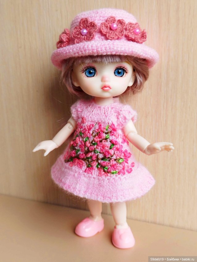 Сакура отцвела уже, а на наших платьях цветёт