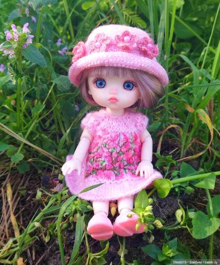 Сакура отцвела уже, а на наших платьях цветёт