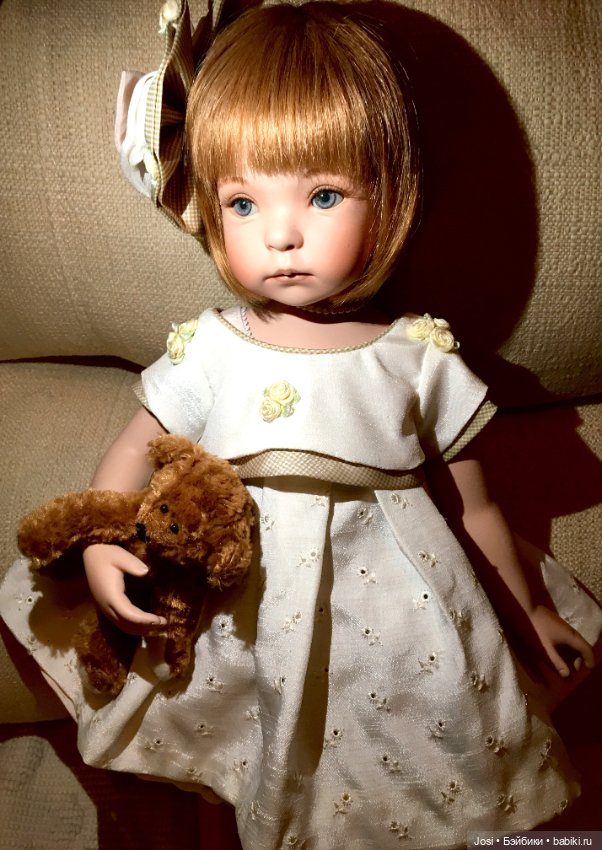 Сероглазая Alice с медвежонком от Dianna Effner (фото 2)