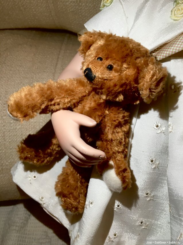 Сероглазая Alice с медвежонком от Dianna Effner (фото 5)