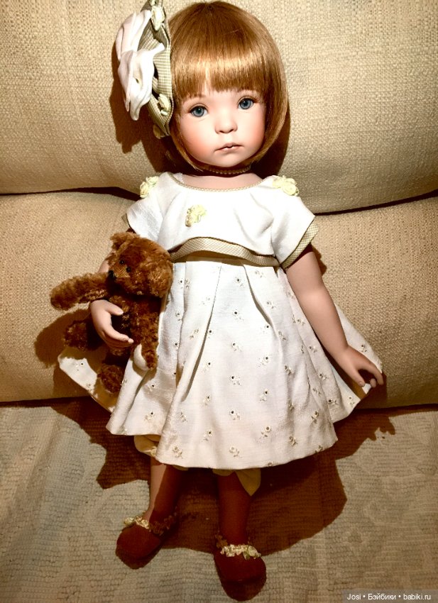 Сероглазая Alice с медвежонком от Dianna Effner (фото 3)