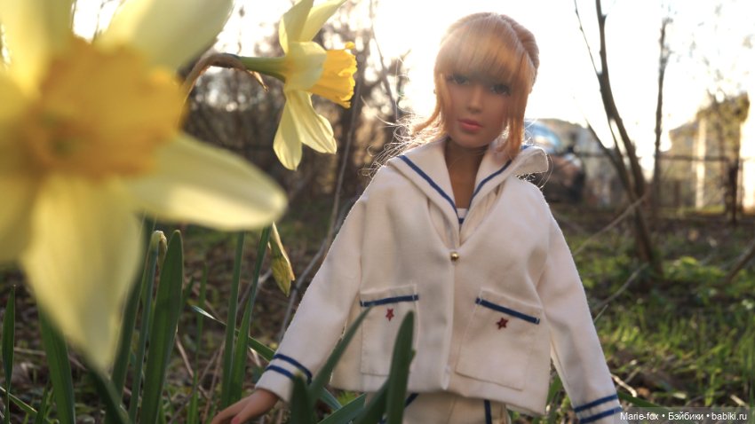 Весенние прогулки Александры