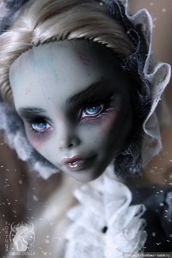 Тяжело бремя материнства, особенно когда ребенок - вампир (фото 7)