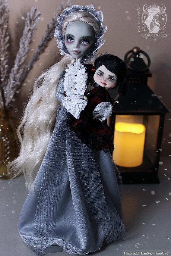 Тяжело бремя материнства, особенно когда ребенок - вампир