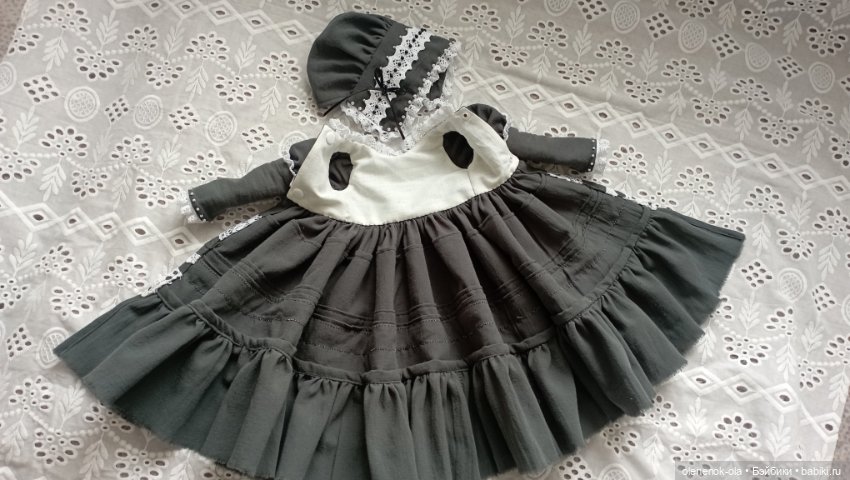 Платье необычного цвета — Одежда и обувь для кукол своими руками: фото