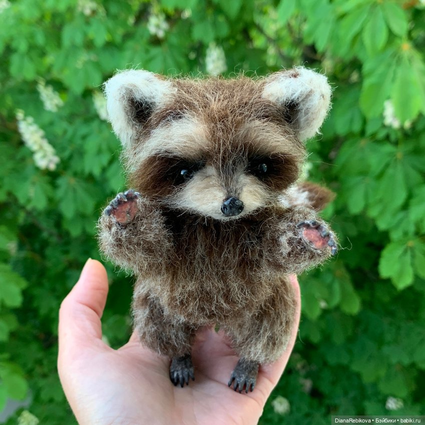 Новый вязаный Енотик и фото цветущей весны 🌷 (фото 2)