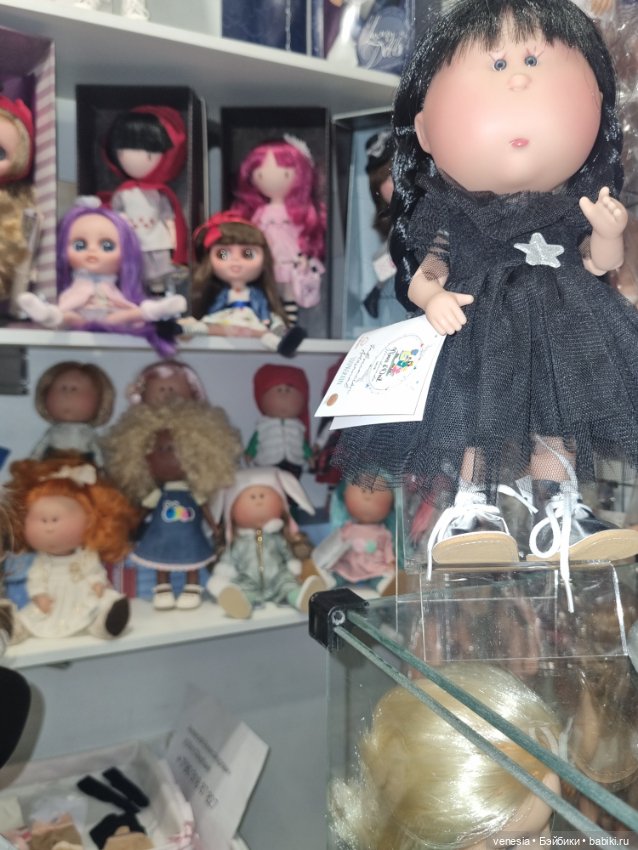 Куклы и мишки на Тишинке, апрель 2024