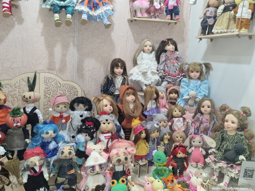 Куклы и мишки на Тишинке, апрель 2024