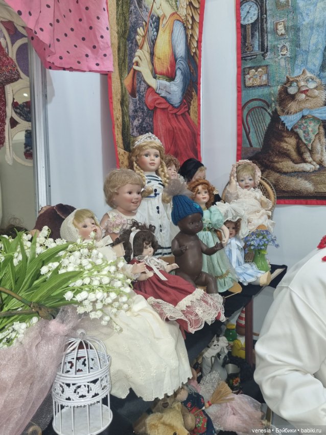 Куклы и мишки на Тишинке, апрель 2024