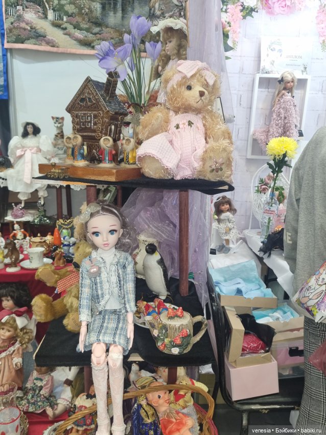 Куклы и мишки на Тишинке, апрель 2024