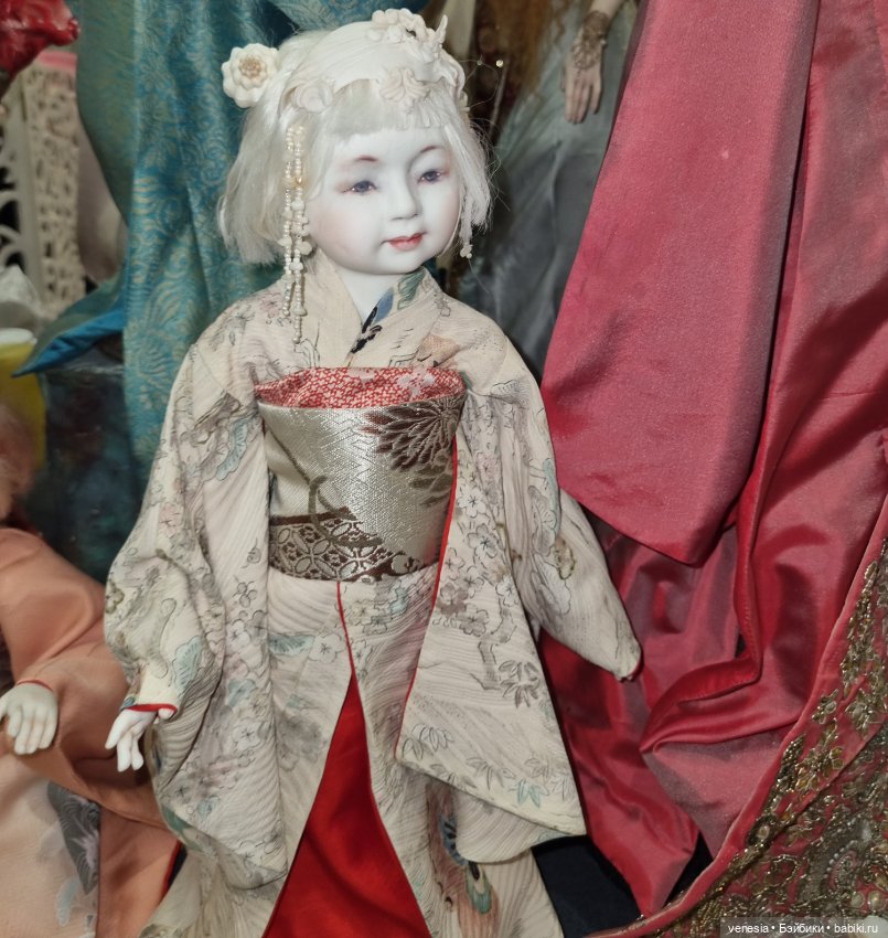 Куклы и мишки на Тишинке, апрель 2024