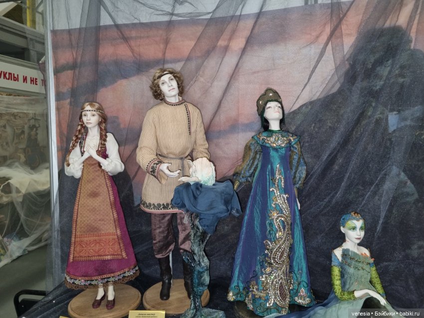 Куклы и мишки на Тишинке, апрель 2024