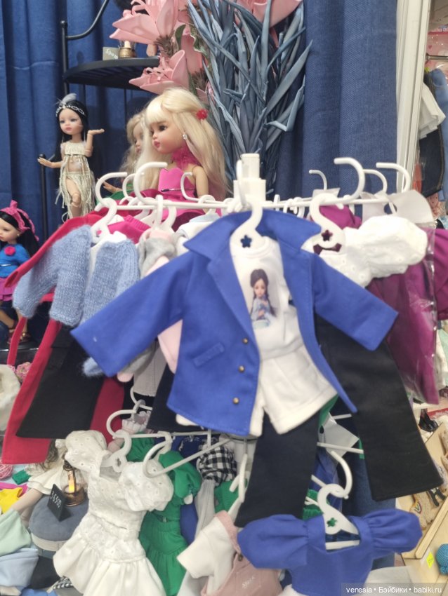 Куклы и мишки на Тишинке, апрель 2024