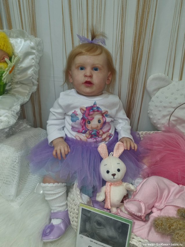 Выставка кукол и мишек. Крупный план