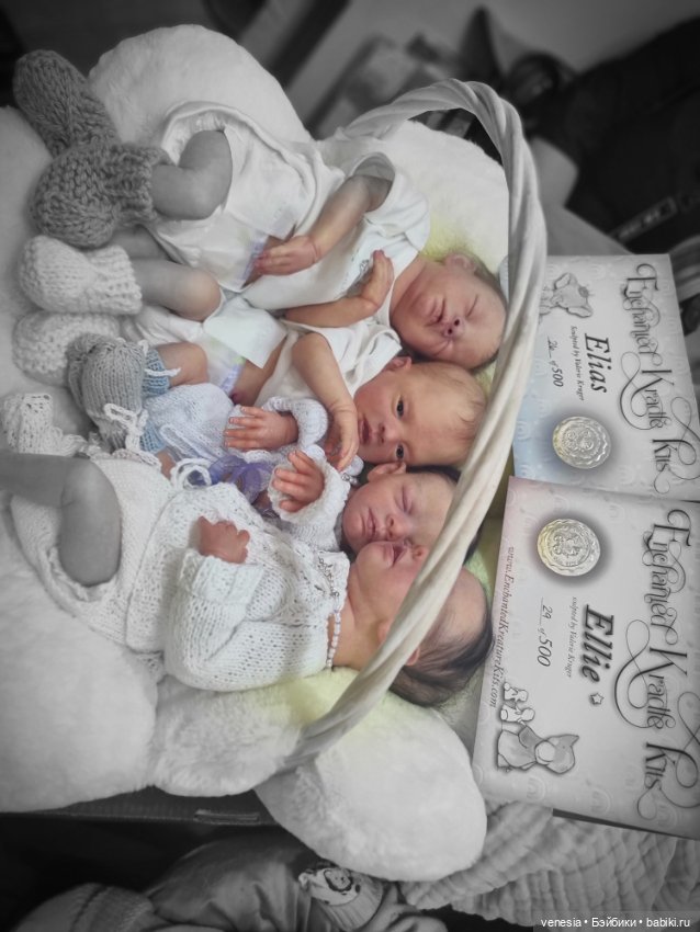 Выставка кукол и мишек. Крупный план