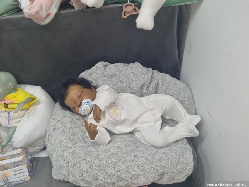 Выставка кукол и мишек. Крупный план