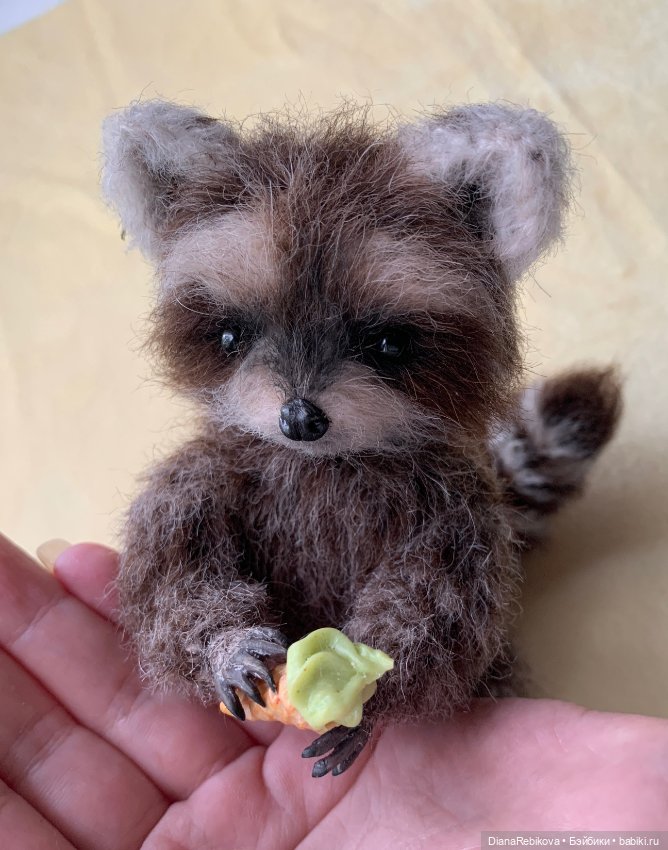 Новый вязаный Енотик и фото цветущей весны 🌷