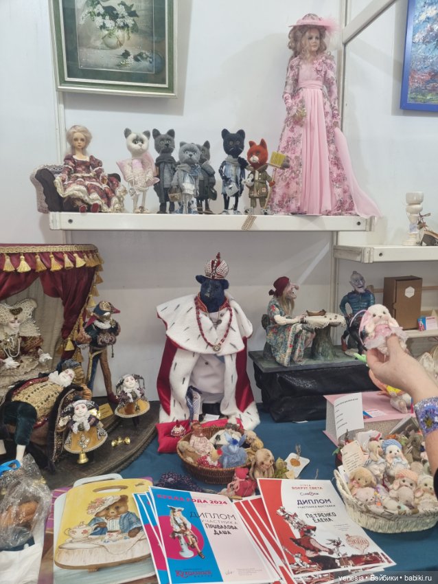 Выставка на Тишинке. Апрель 2024. Мишки