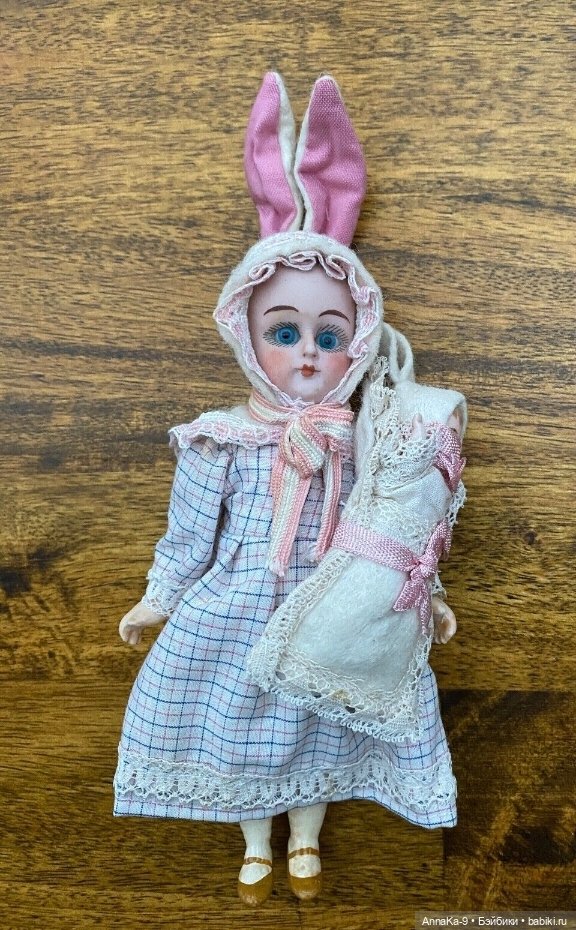 Антикварные зайчики или нет