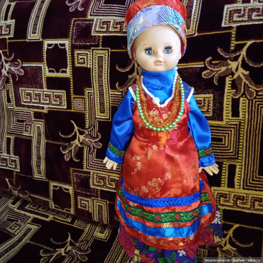 Кукла в костюме семейской женщины