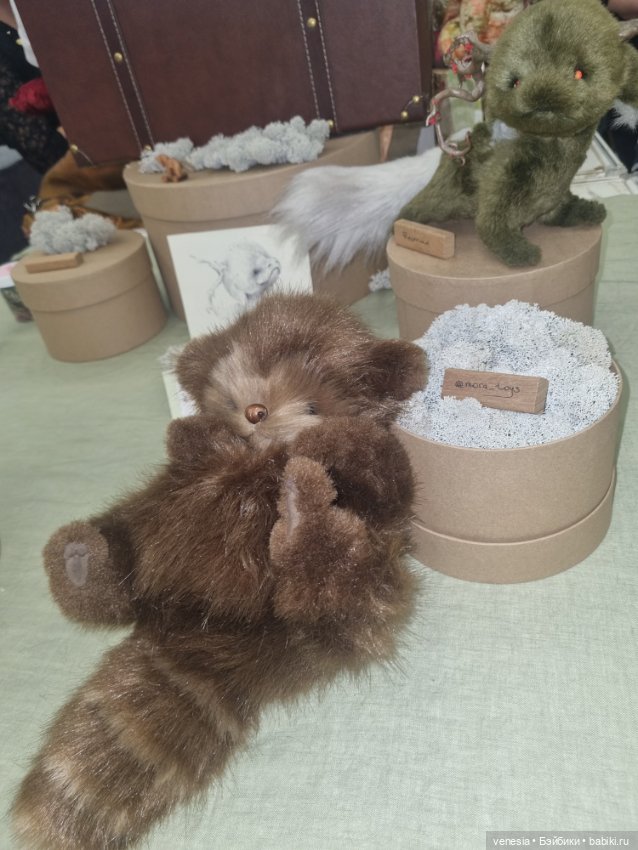 Выставка на Тишинке. Остатки фото ... сладки