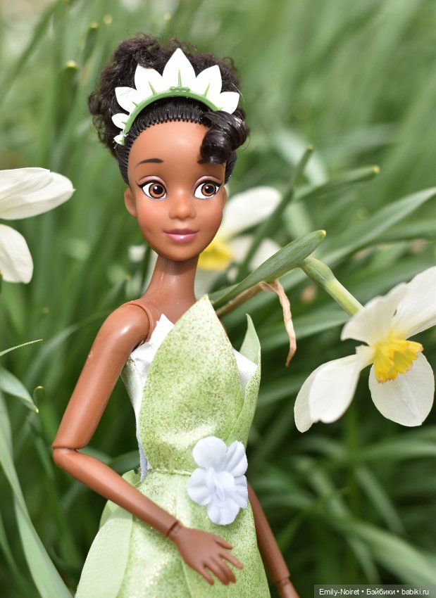 Тиана и нарциссы — Куклы Disney Animators и Принцессы Диснея: Disney Store (фото 5)