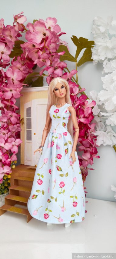 Фото рядом с новой дверью (фото 6)