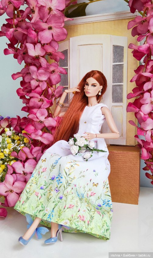 Фото рядом с новой дверью (фото 2)