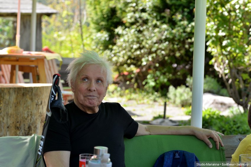 Платье Алисы для куколки Шильдкрет